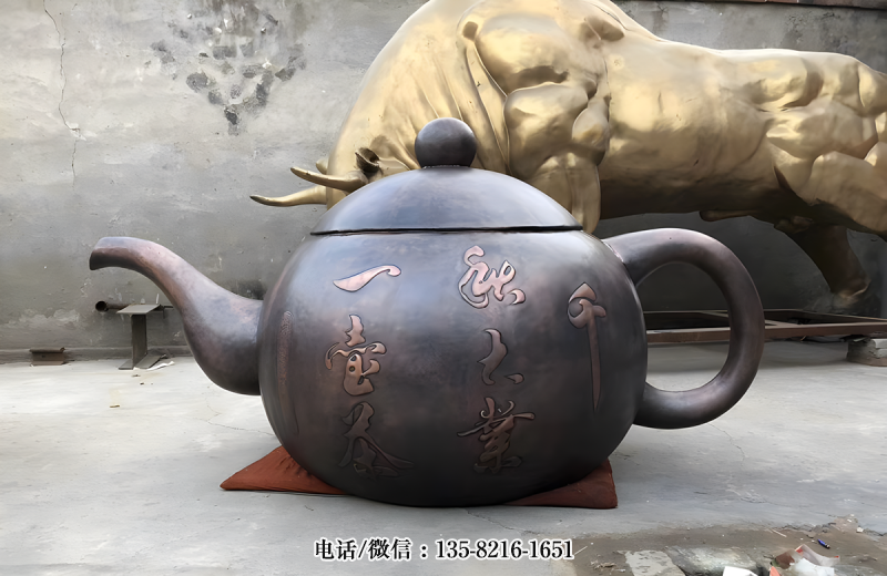 紫铜仿古大茶壶雕塑